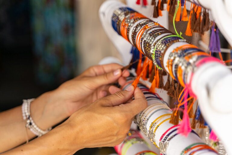 Bransoletki na sznurku